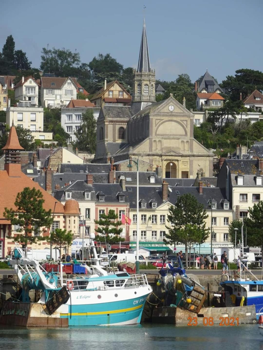 De Charme A Sur Mer. * Trouville-sur-Mer